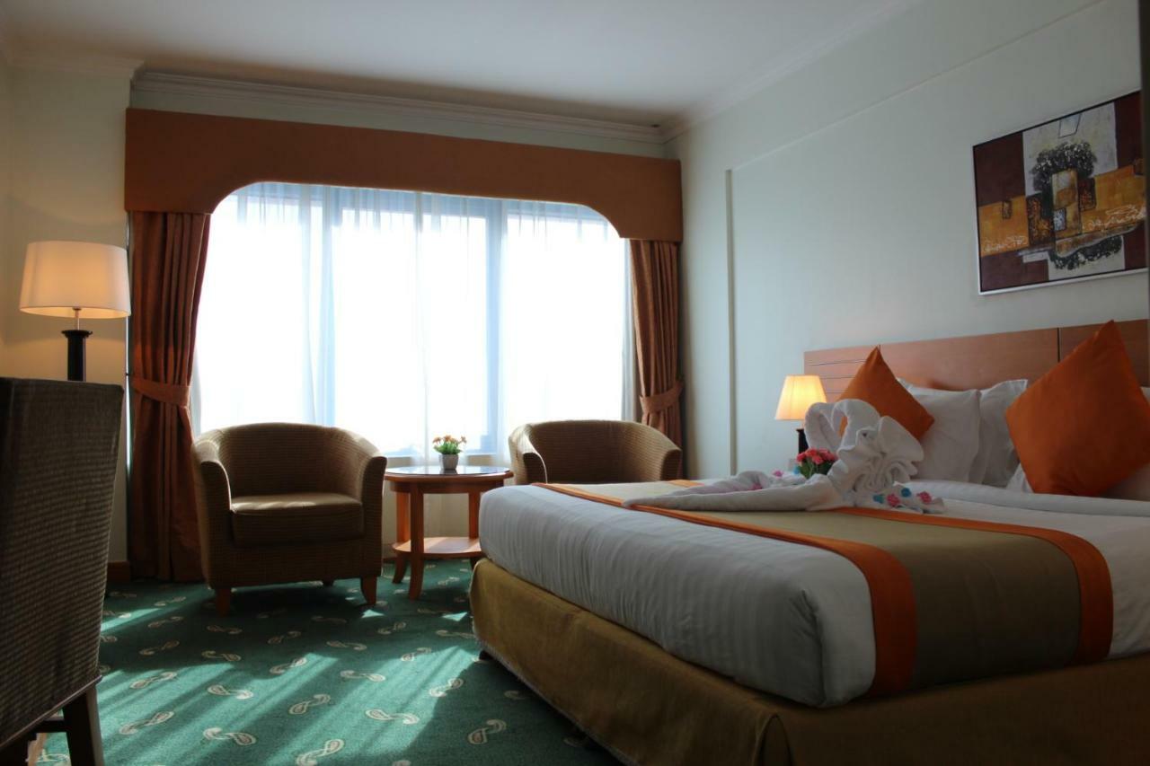 Concorde Deira Hotel -Formerly Golden Tulip Deira Hotel Dubai Bagian luar foto