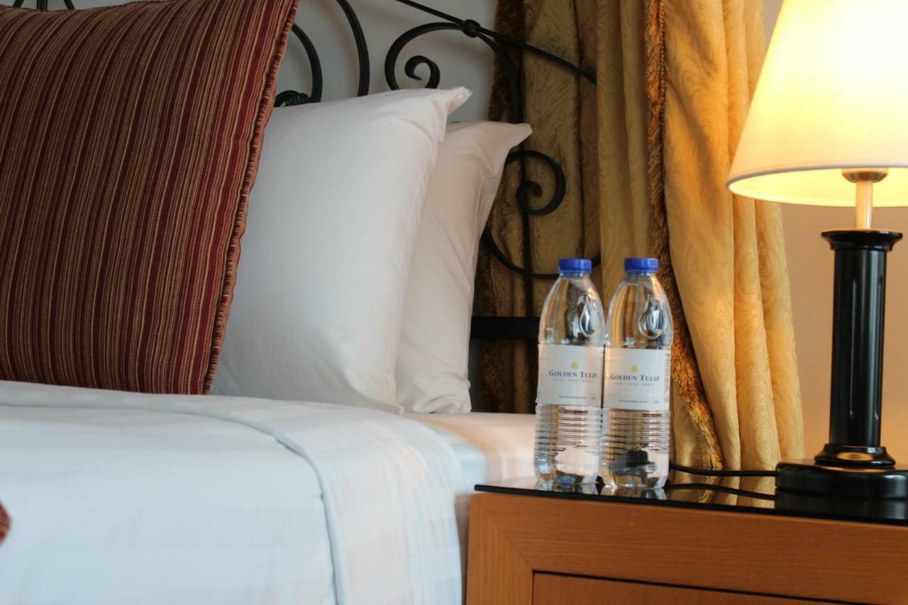 Concorde Deira Hotel -Formerly Golden Tulip Deira Hotel Dubai Bagian luar foto